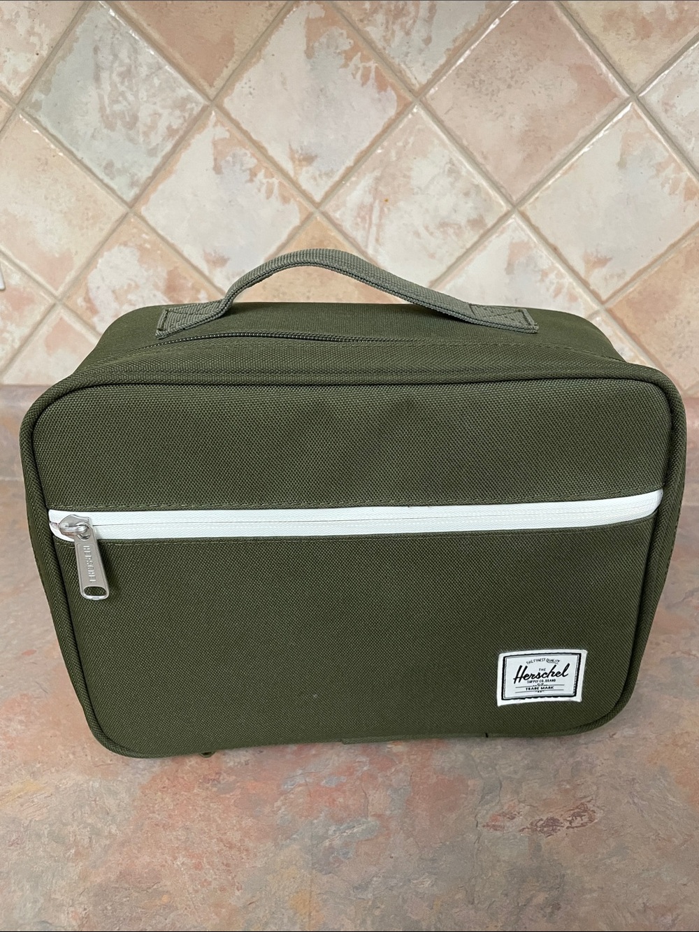 Herschel Supply Company Olive / White Lunchbox